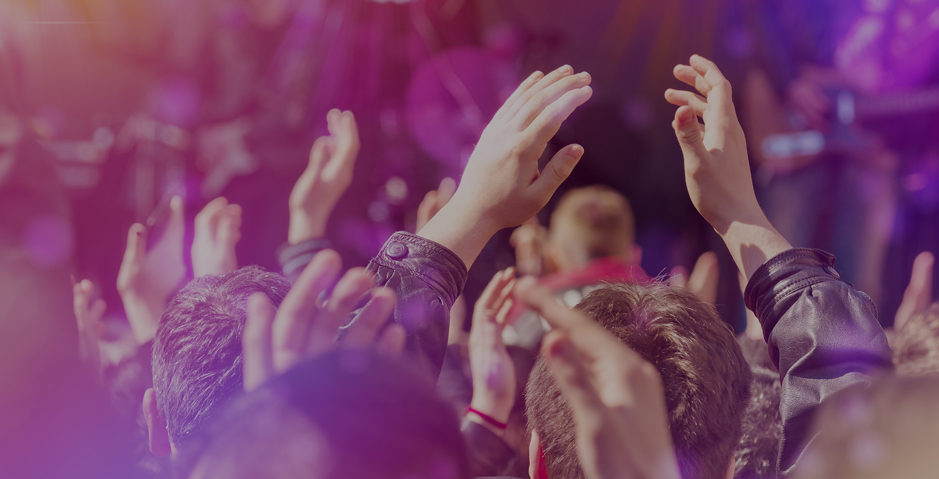 “공연이 필요하신가요?”